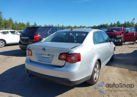 2009 Volkswagen Jetta Se z USA, uszkodzony, nr VIN 3VWRZ71K99M168006